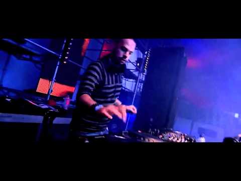 Vote for Peter Luts @ DJ MAG Top 100