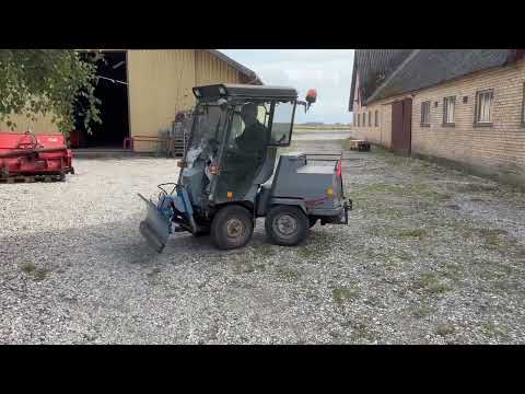 Video: Belos 1300 redskabsbærere med sneplov 1
