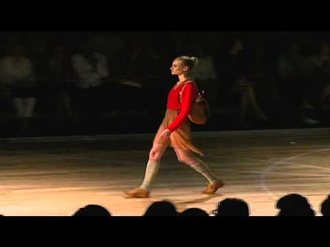 Oi Moda // Desfile Maria Bonita Extra - Fashion Rio Inverno 2011