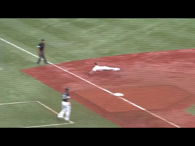 【5回表】サード守備の見せどころ!! バファローズ・小谷野が華麗な横っ飛び!! 2015/9/15 Bs-H