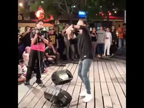 Mantap!!! Lan Solo - ( Memburu Impian )  Project Busking di Todak Waterfront Kota Kinabalu,Sabah.