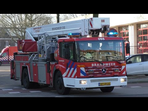 Prio 1 TS 21-3131, HW 21-3151 en OVD-B 21-0093 met spoed in Oss