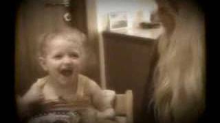 Í SVÖRTUM FÖTUM - PARADÍS