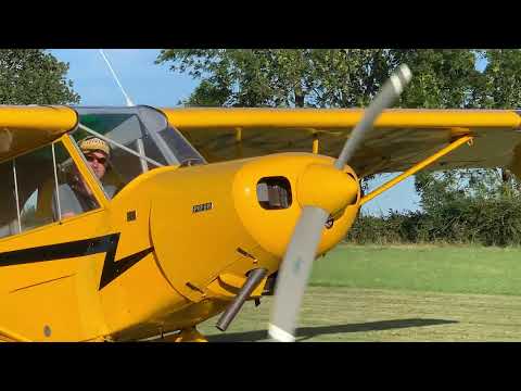 Nice landing! Piper Cub STOL bush plane landing in 24mph oblique winds