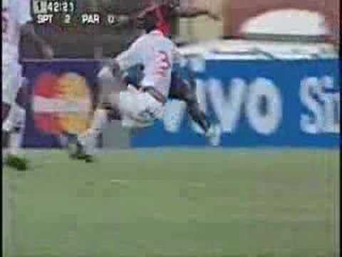 CB 2007 - R26 - Sport  3 X 1 Paraná