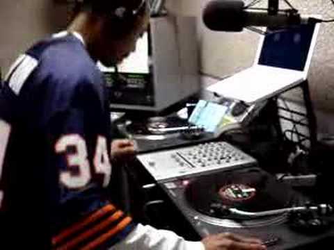 DJ MONDO IN THE MIX ON HOT 105.5 WCZQ