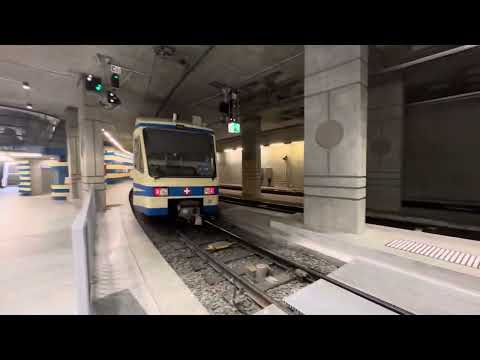 Regionale Locarno - Intragna in partenza dalla stazione di Locarno FART