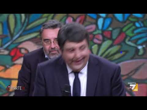 "Matteo Renzi" appears in the studio on diMartedì