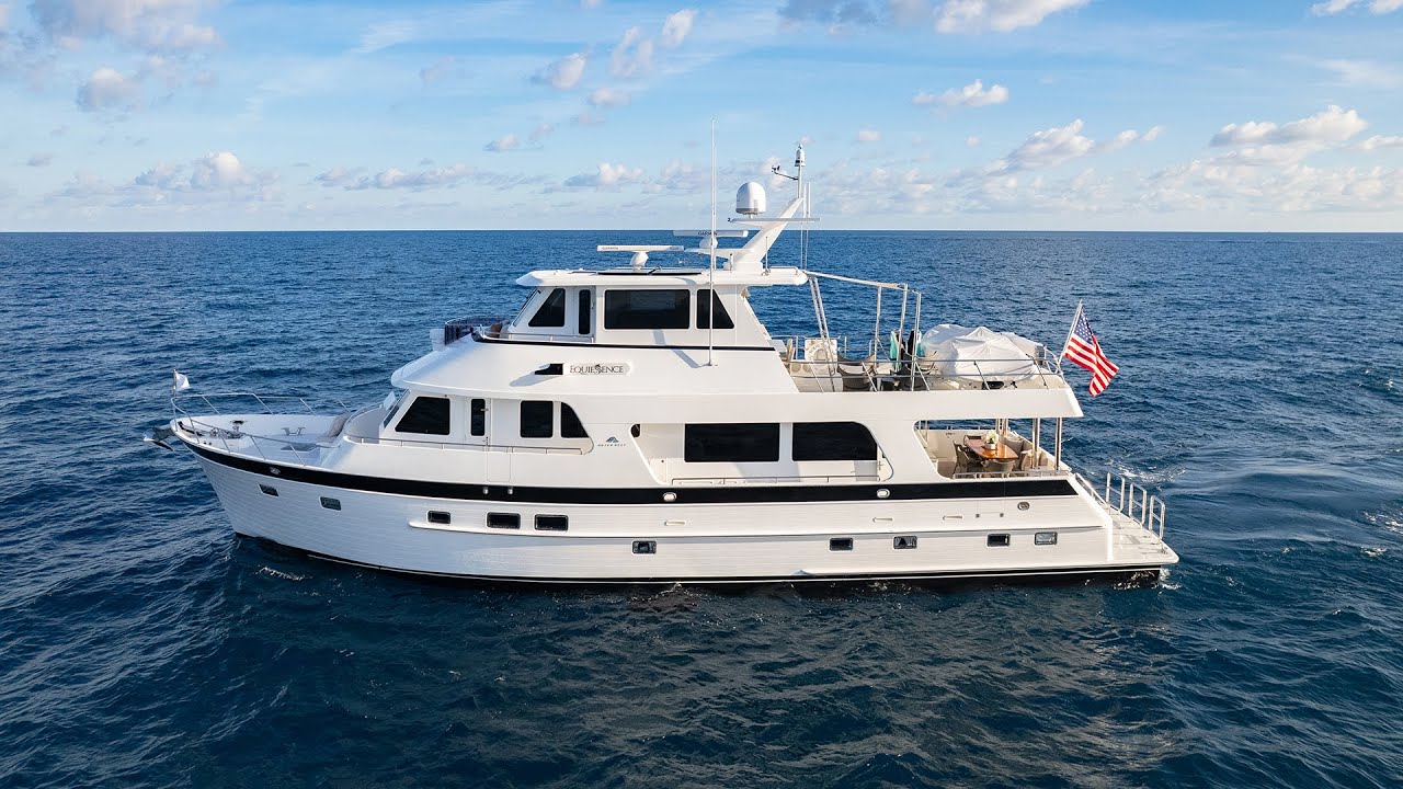 2023 FLIBS Preview - Outer Reef 740 Deluxbridge Skylounge Model