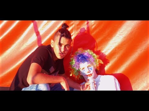 MAESTILL - ЖИВЕЯ В ЗАМЪК (Official Video)