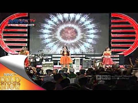 Puteri Bahar " Goyang Dumang " - MNCTV Road Show Jogja (29/11)