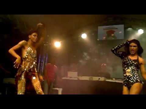 Yasmin Carraroh e Agathah Moon - Parada Gay de Mauá