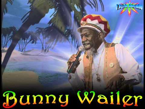 Bunny Wailer – Stay With The Reggae