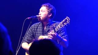 Phillip Phillips singing &quot;Hold On&quot; at WKU