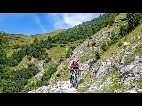SUPER EINDRUCKSVOLLE BIKE TOUR: BRENNER GRENZKAMM UND PORTJOCH/ extrem krasser Trail/ MTB News 2020