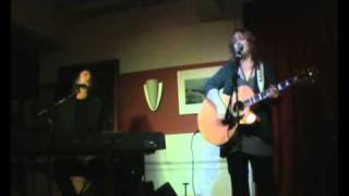 Gretchen Peters - Sunday Morning (up and down my street) (live)