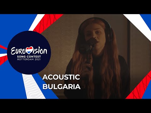 Video thumbnail for growing up is getting old (acoustic)