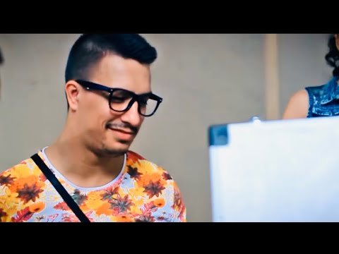 DANI PRINTUL BANATULUI - Fetele de azi, vor bărbați cu bani ( repostata )