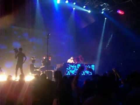 TENISHIA IN CONCERT - Part 2