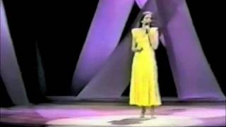 Crystal Gayle - nobody wants to be alone - no sound