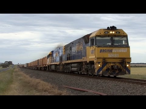 GE Diesels hauling the Steel: Australian Trains