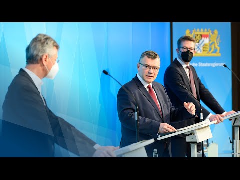 Video in Gebärdensprache: Pressekonferenz nach der Kabinettssitzung (15.03.2022) - Bayern