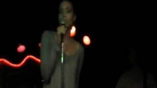 Alice Smith - &#39;Gary Song&#39; - Bottom of the Hill