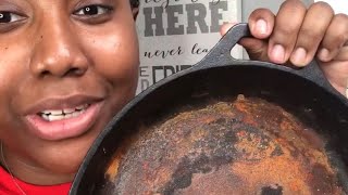 HOW TO CLEAN/RESTORE/SEASON A CAST IRON SKILLET: THE EASY WAY!