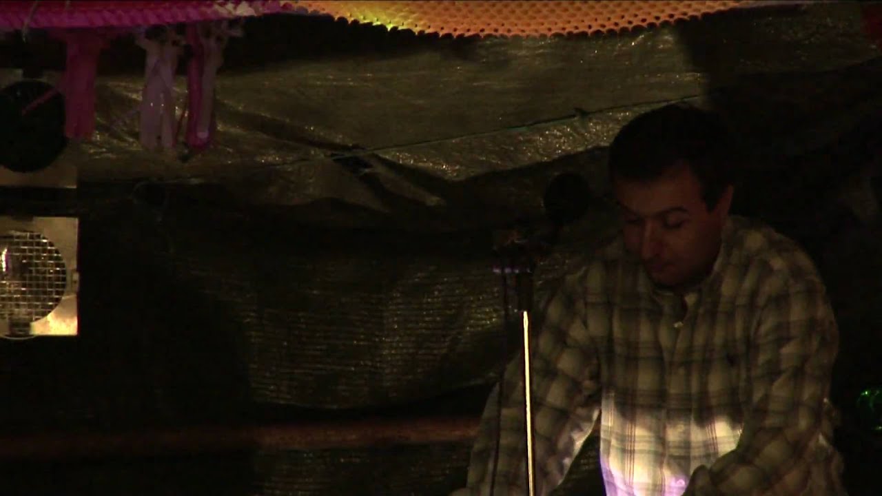 Há Tourada na Aldeia TEASER 1