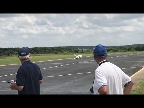 DCModels 1/6 F8 Crusader Maiden flight 6/2/2017 Part 1