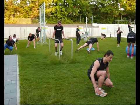 Berliner Rugby-Club beim RUGBYBOOTCAMP von Fitness First in Berlin
