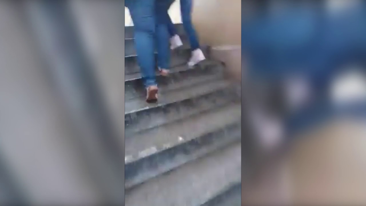 Imagem: Escola Normal apresenta diversos problemas estruturais, entre eles buracos no telhado