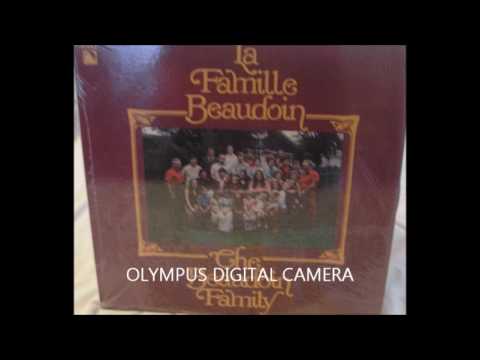La Grande Chaine   by The Beaudoin Family Band