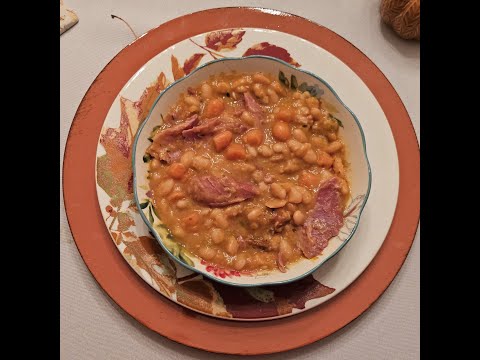 Hearty Beans and Smoked Turkey Soup