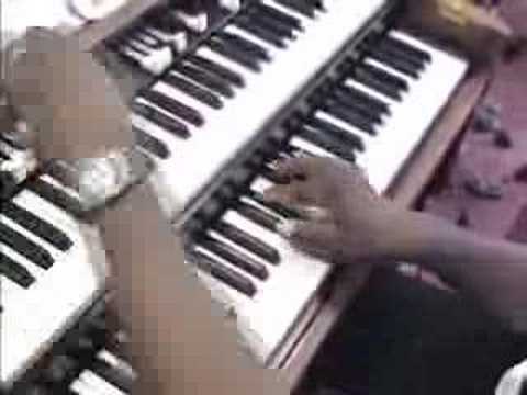 Ezra's Organ Solo-Eyes On The Sparrow!