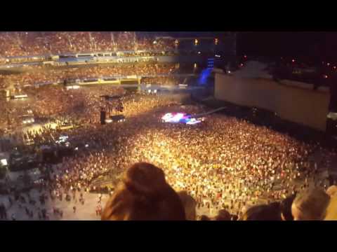 U2 Bad/Leonard Cohen tribute at Rogers Centre June 23, 2017
