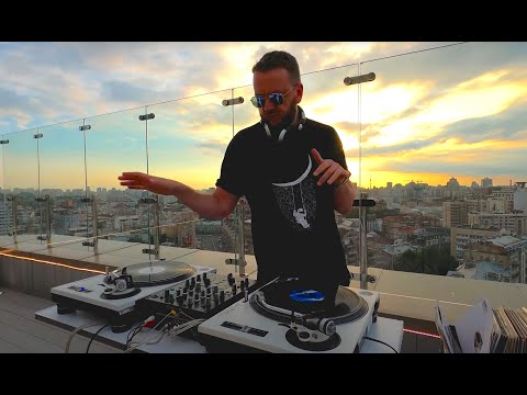 DJ LUTIQUE - 4.2 ON VINYL (HOUSE CLASSICS) LIVE @ DAH (KYIV)