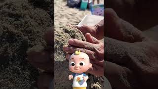 Download lagu Patung Pasir CoComelon ASLI! 😱🏖️ #pantai #cocomelon mp3