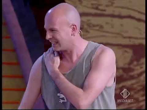 Turismo Ospitalità In Liguria Romagna Vs Liguria Colorado Cafe spiaggia Bagnini