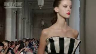 A Modern & Elegant Collection from Carolina Herrera for Spring 2017 #NYFW