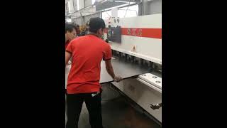 เครื่องตัดระบบกิโยติน QC11K 4x2500 บริษัทรวมกิจเลิศ เอ็นจิเนียริ่ง จำกัด