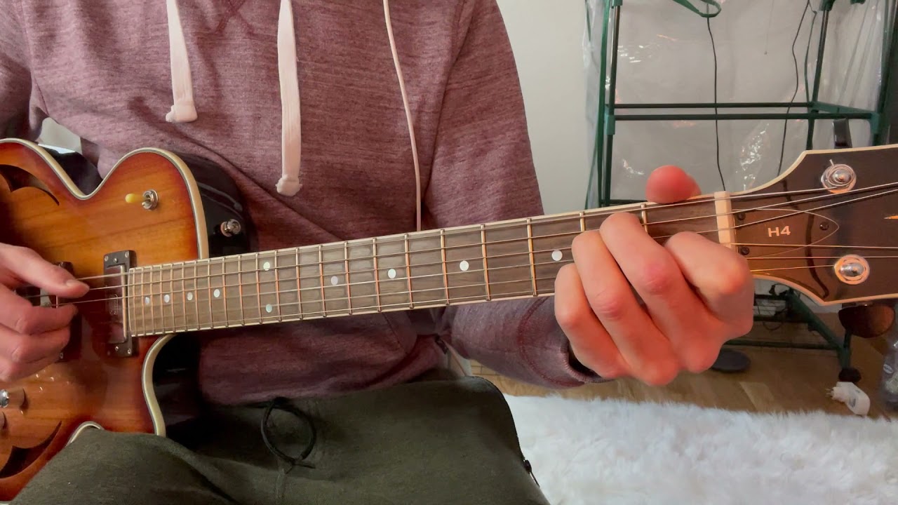 Roberto Barlocci playing Coldplay's Life in Technicolor ii on solo fingerstyle guitar