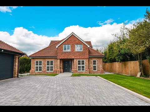 New build house for sale in Surrey !