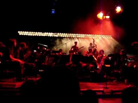 The Notwist & Andromeda Mega Express Orchestra - Gloomy Planets (live, Munich 2009)