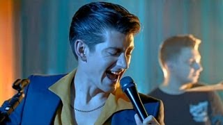 Video thumbnail of "Arctic Monkeys - I Wanna Be Yours (Live)"