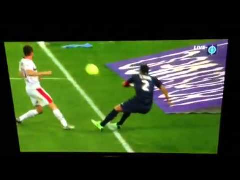 Disallowed IMPOSSIBLE Goal by Thiago Silva - Paris Saint Ge_(360p)