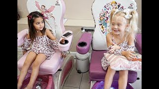 BESTIE NAIL SALON DATE!! (SO CUTE!)