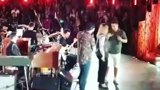 Henrique e Juliano e Marília Mendonça completa a frase