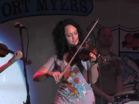 Bethany Dick fiddling at the 2008 Florida Arts Festival Fort Myers