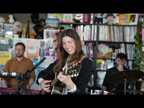 Anna Tivel: Tiny Desk Concert